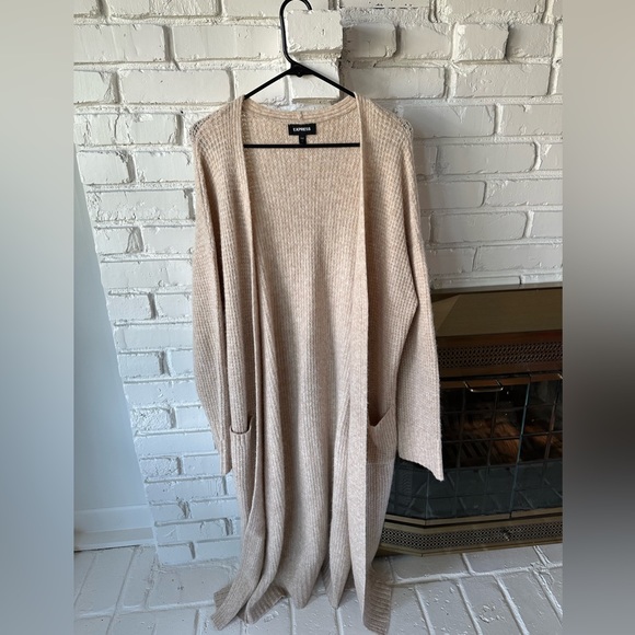 Express Women’s Long Cardigan - Size L but could fit a variety of sizes! - Picture 1 of 1